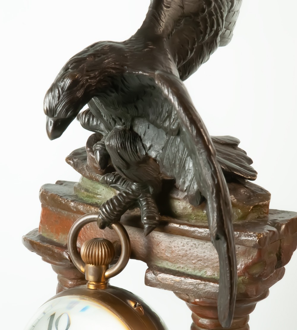 Porte montre en bronze avec montre aigle aux ailes déployées -photo-3