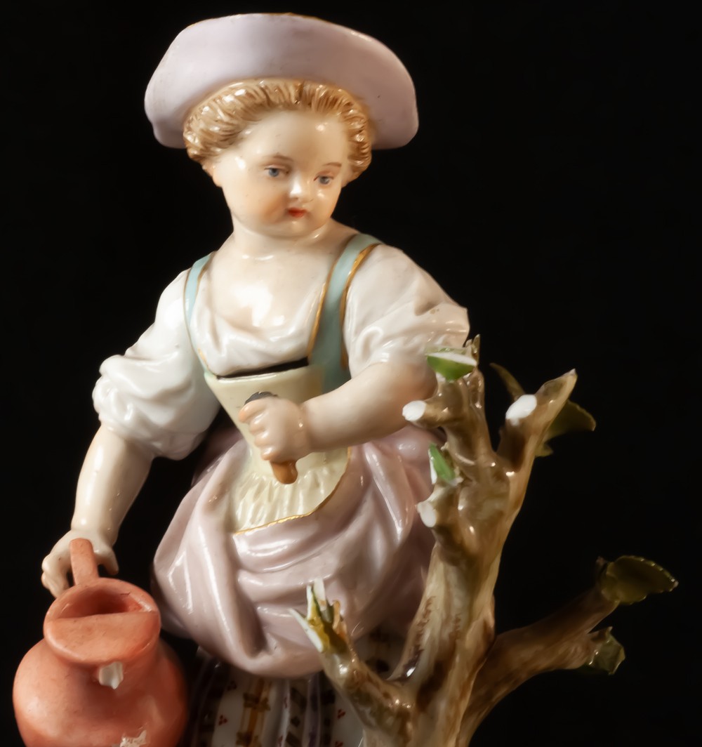 Meissen figurine en porcelaine jeune fille au pichet-photo-2