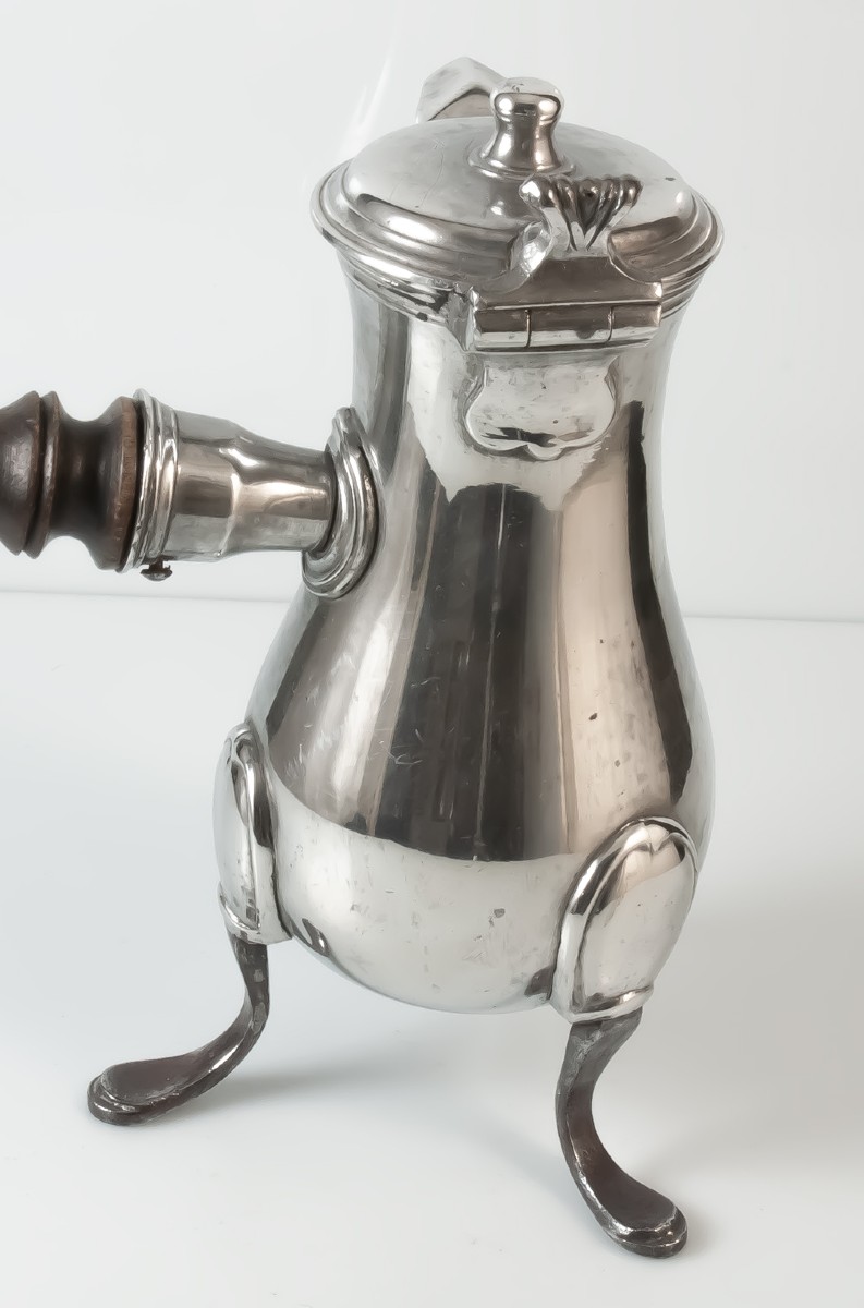 Tripod Coffee And Chocolate Pot, 18th Century -photo-4