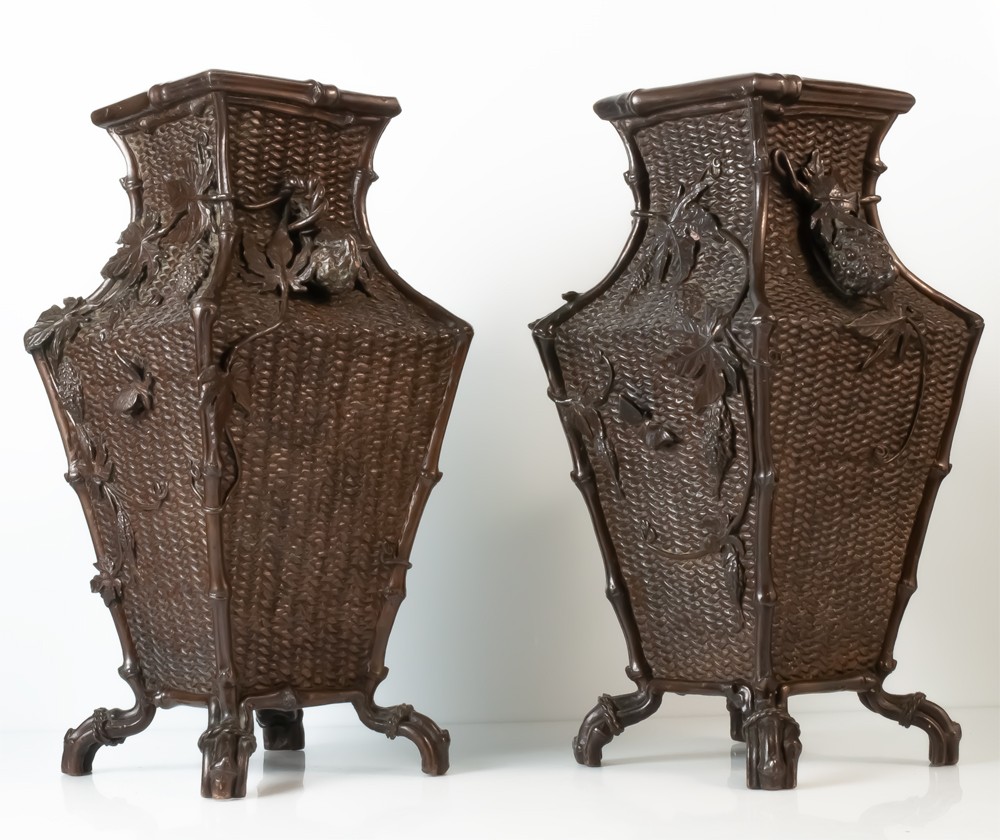 Japon paire de vases décor naturaliste