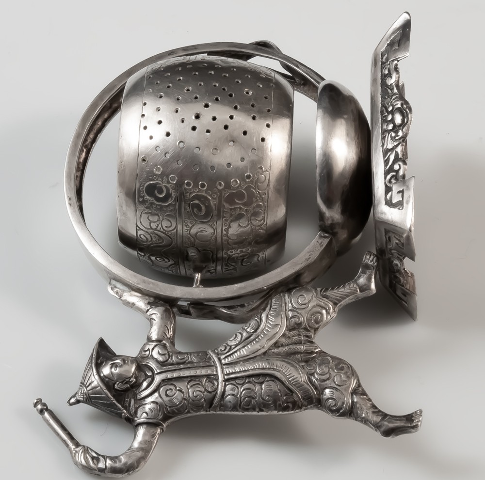 Solid Silver Asian Tea Strainer From China, Indochina, And Vietnam-photo-4
