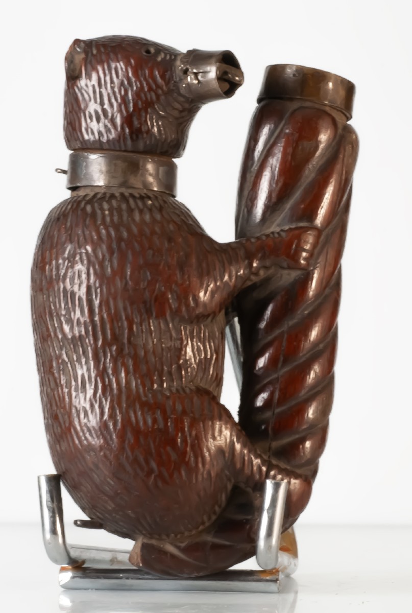 Pipe en bois sculpté ours savant