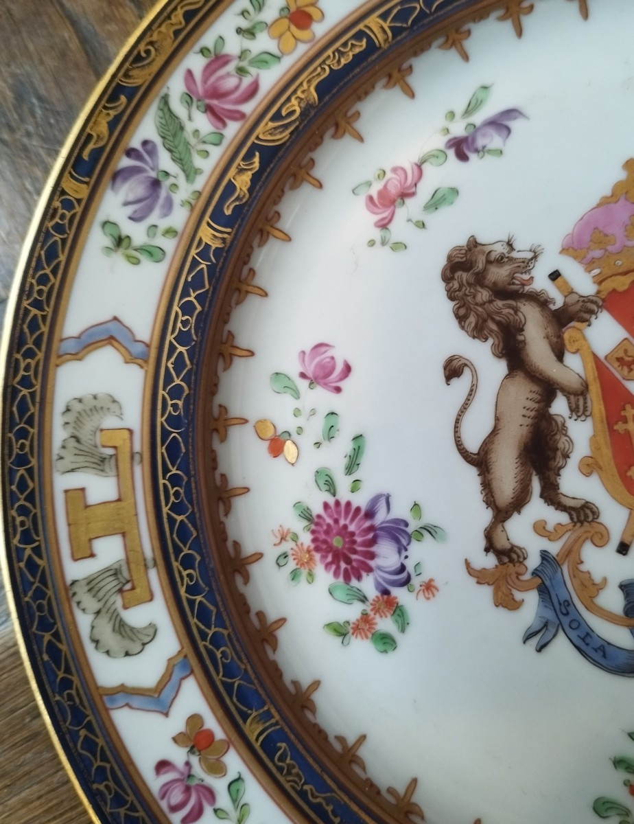 Porcelain Plate Compagnie Des Indes Samson Coat Of Arms Design-photo-3