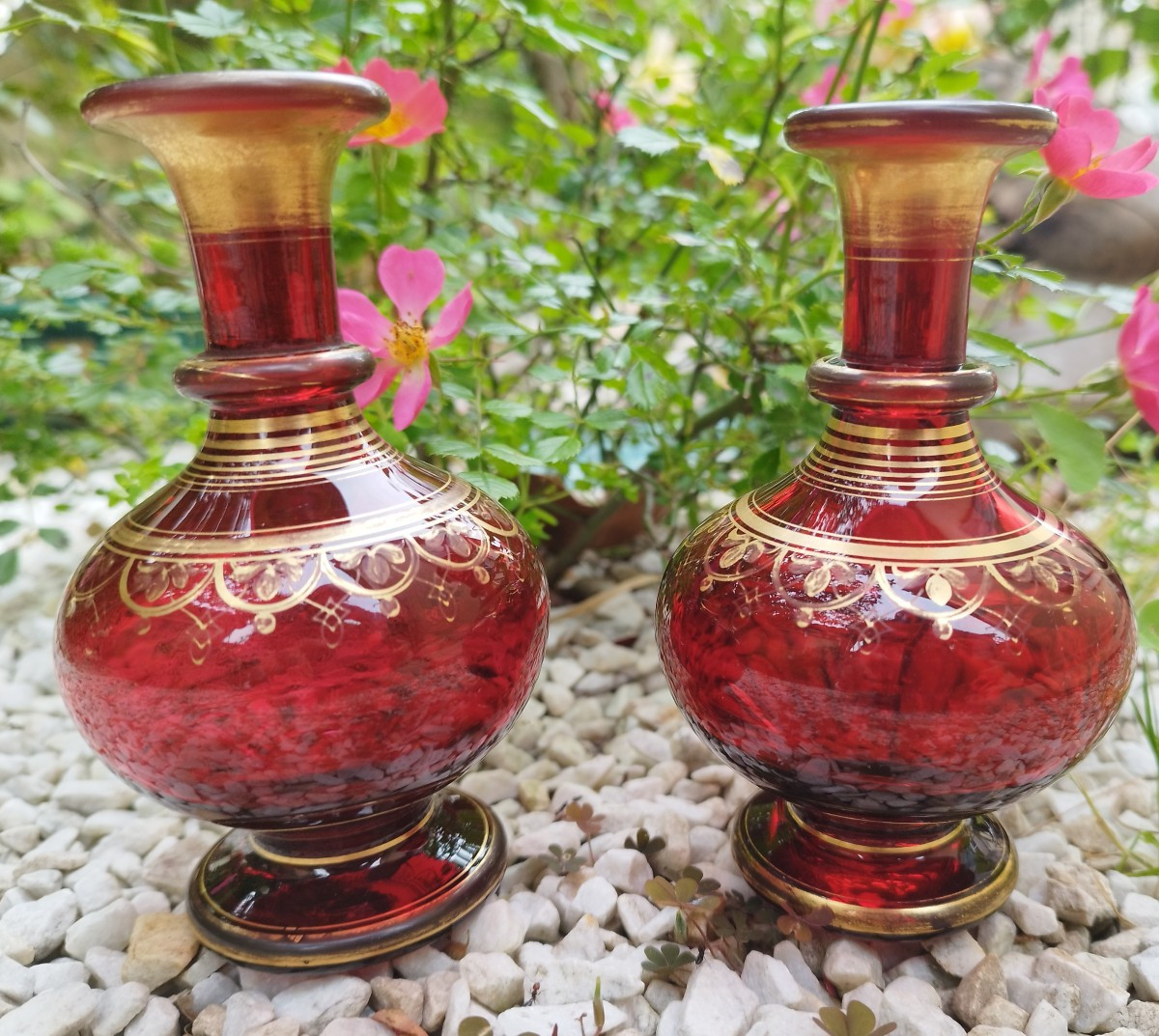 Deux flacons / vases cristal rouge-photo-2
