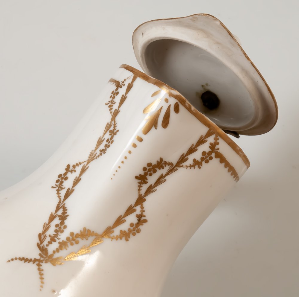 18th-century Porcelain Jug From Locré-photo-3