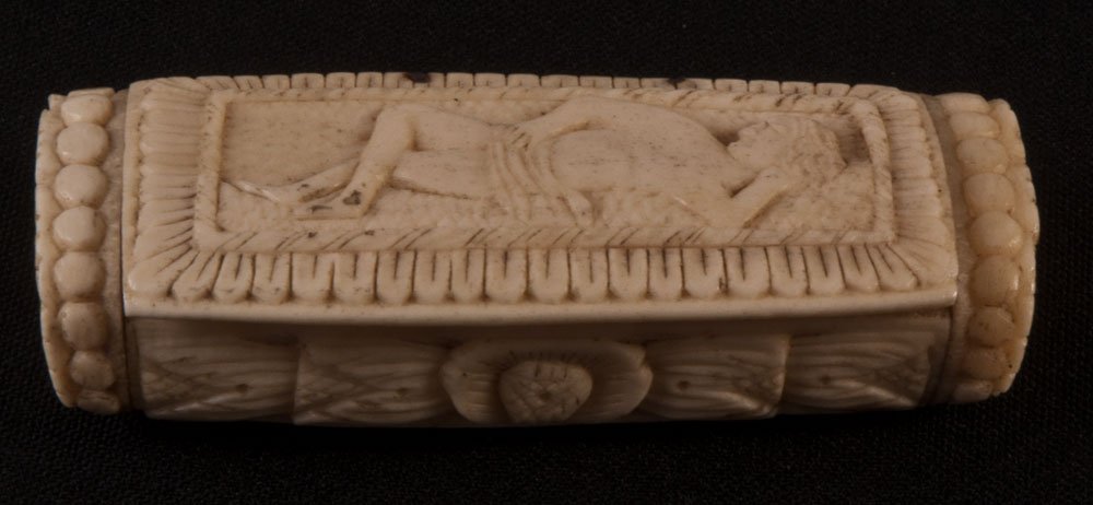 Eighteenth-century Snuffbox In Bone Pontoon Work-photo-3