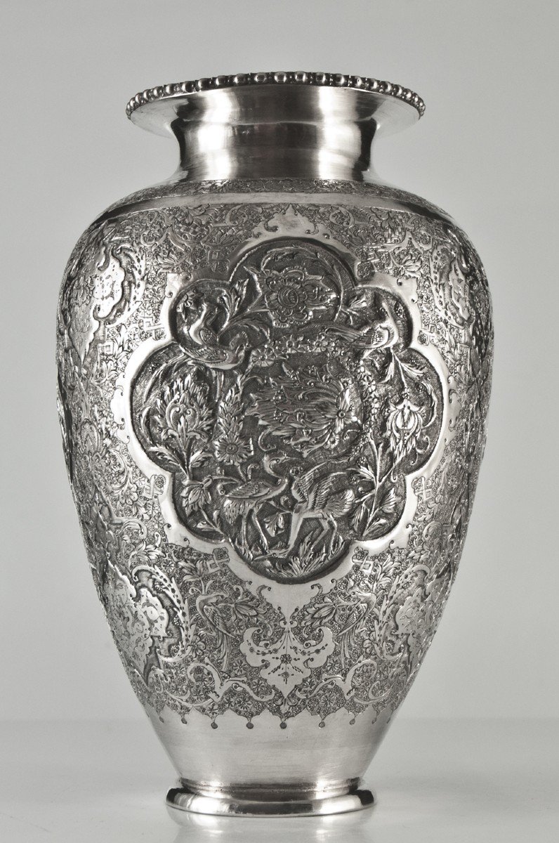 Vase Iran En Argent Kajar Perse poinçon 84