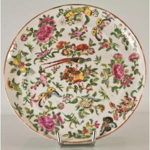 Nineteenth China Canton Porcelain Plate
