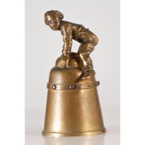 Gavroche Leap-mouton Table Bell