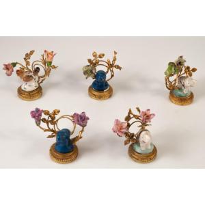 5 porte menus / noms en porcelaine monture laiton éléphant / poule