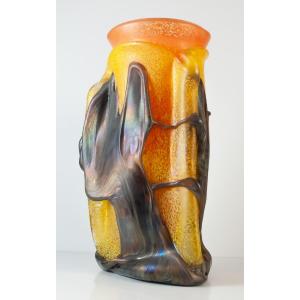 Jean Claude Novaro (1943-2015) vase en verre soufflé à irisations