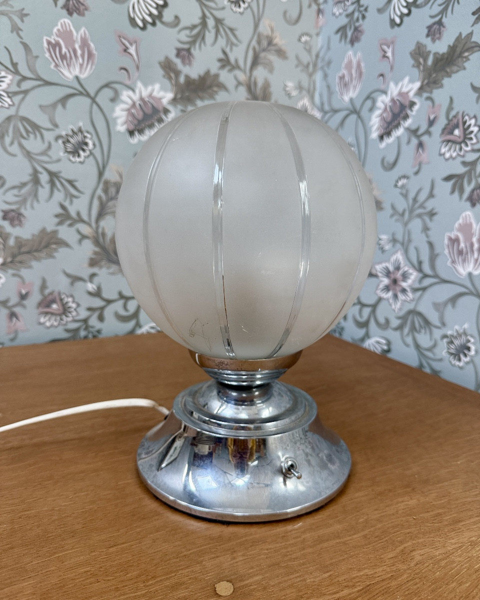 Art Deco Table Lamp In Chrome And Glass