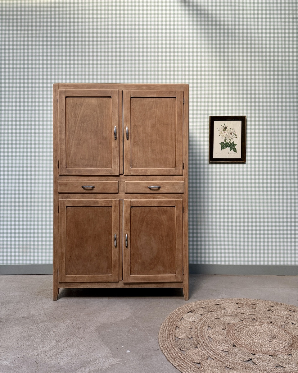 Vintage Mado Style Wardrobe