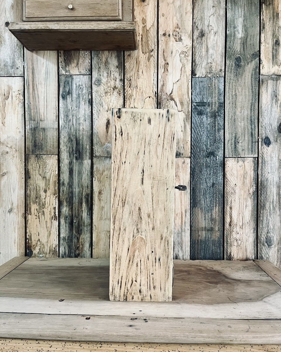 Wooden And Hammered Glass Cabinet (renovated)-photo-1