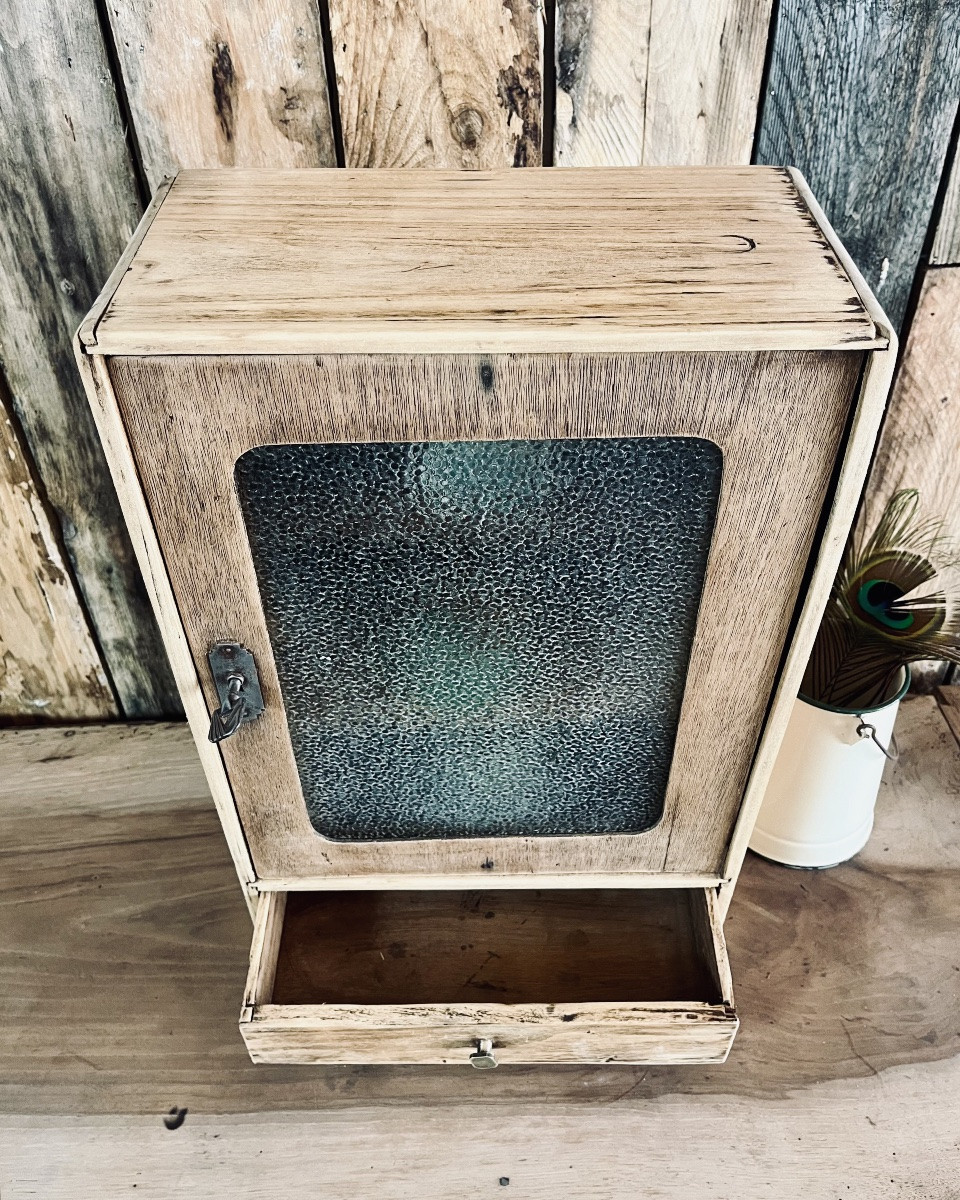 Wooden And Hammered Glass Cabinet (renovated)-photo-4
