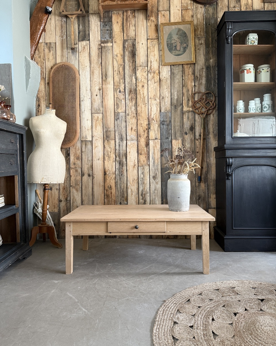 Large Farmhouse Coffee Table (refurbished)
