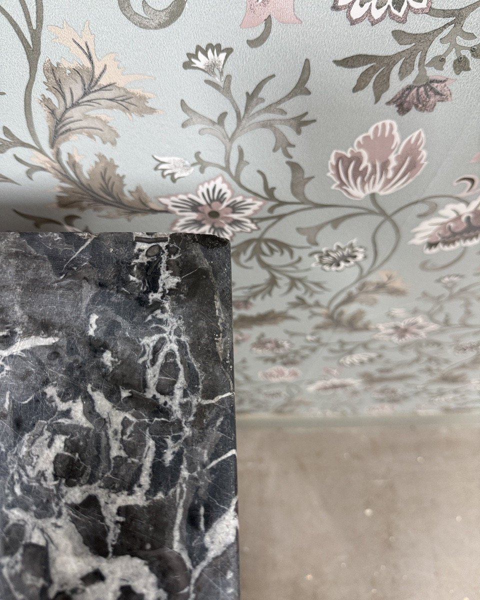 Commode en marqueterie et plateau en marbre-photo-5