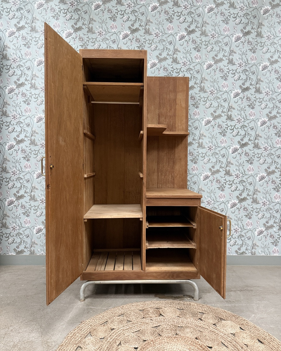 Former Boarding School Changing Room (renovated)-photo-1