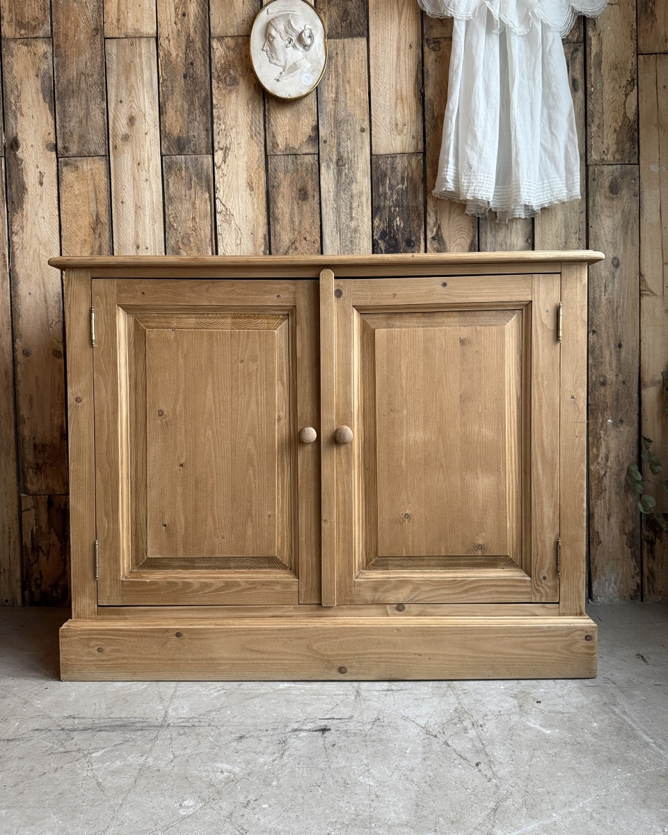 Parisian Pine Sideboard (renovated)-photo-4