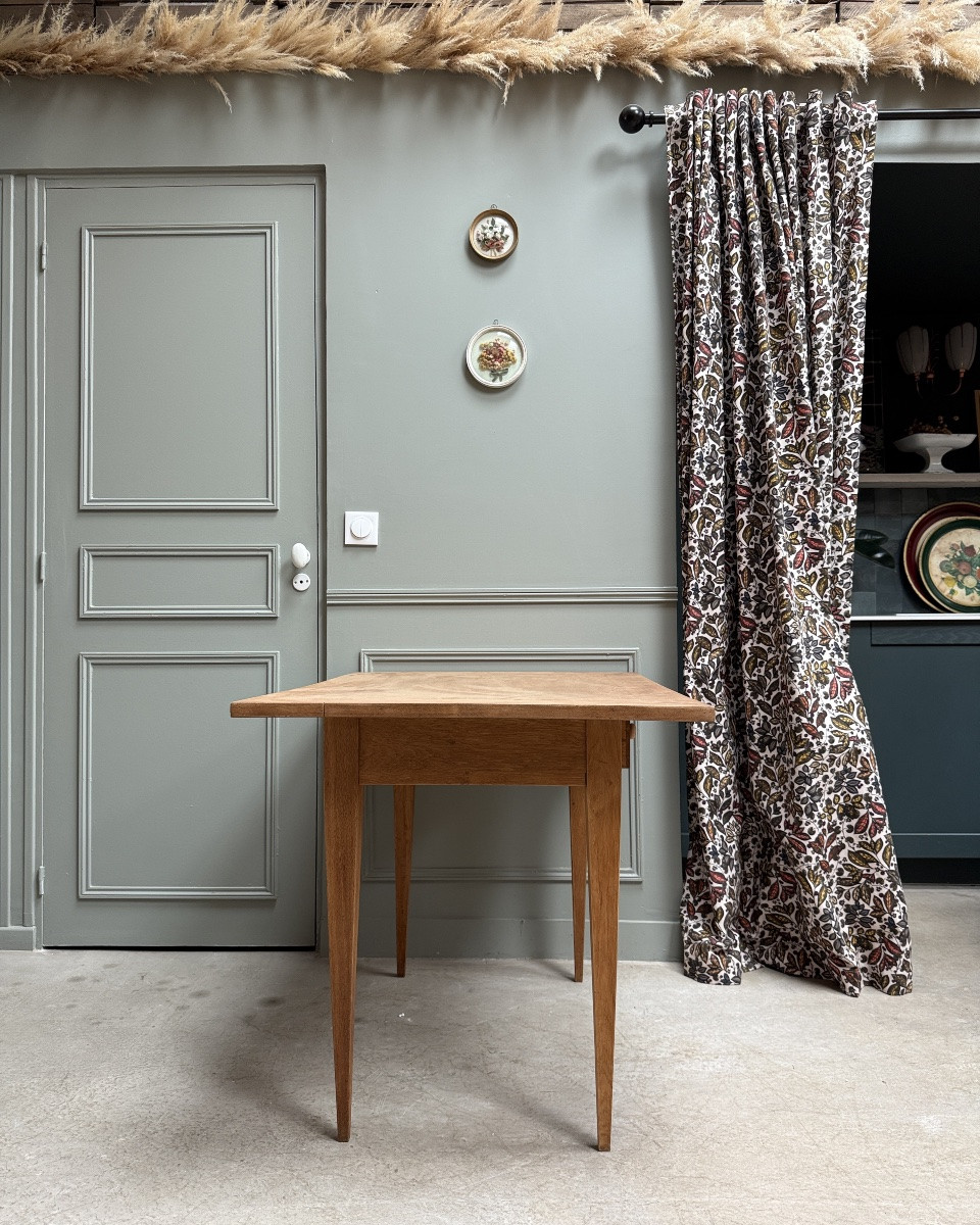 Desk With Spindle Legs-photo-2
