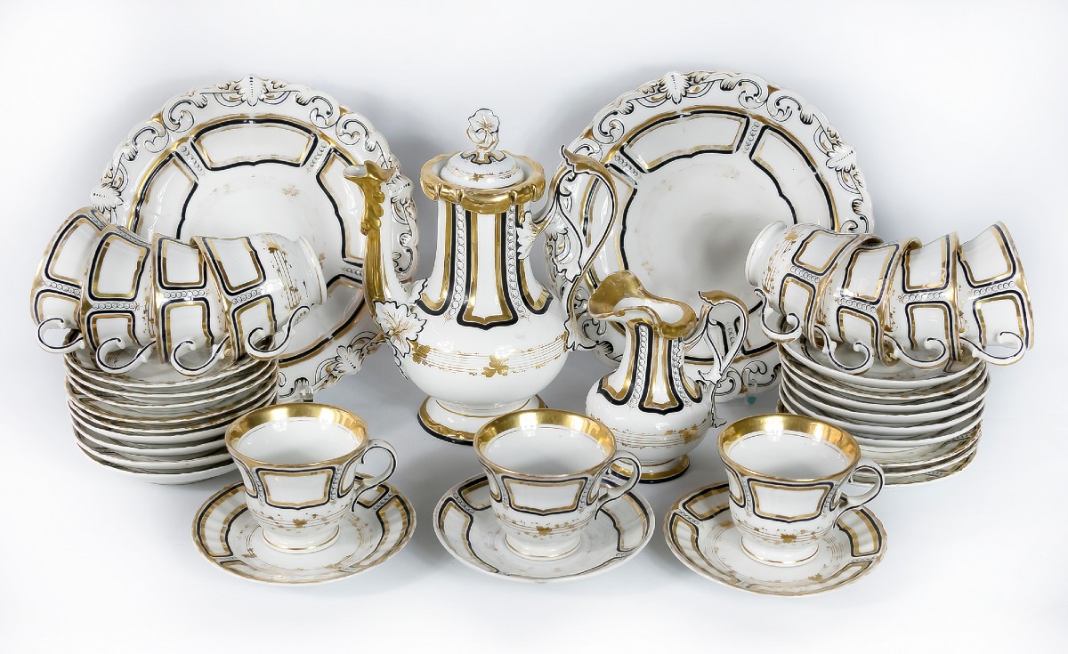 Antique Porcelain Tea Set For 11 People By Carl Tielsch