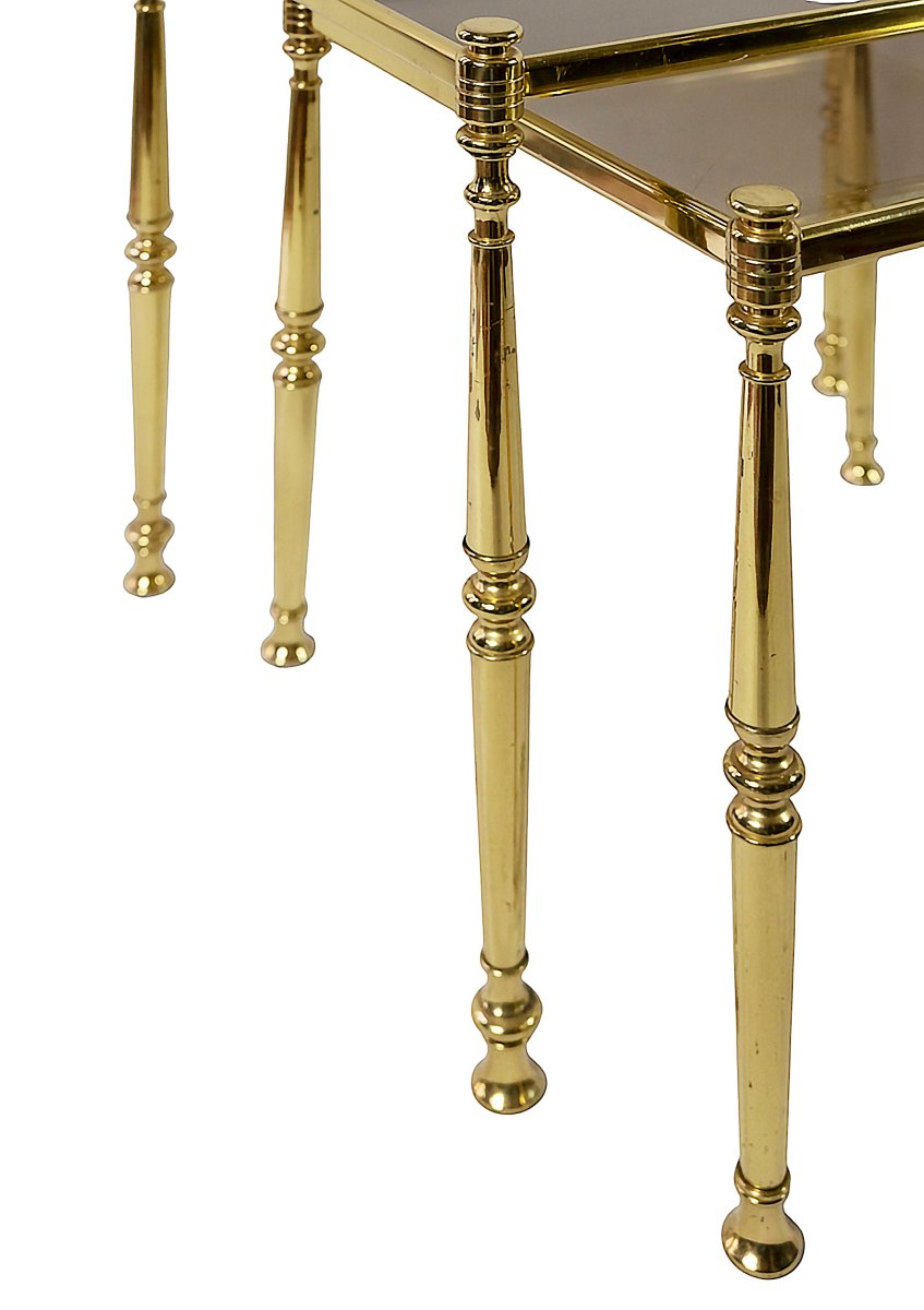 Ensemble de 2 tables d'appoint/gigognes/empilables en laiton et verre du milieu du siècle-photo-3