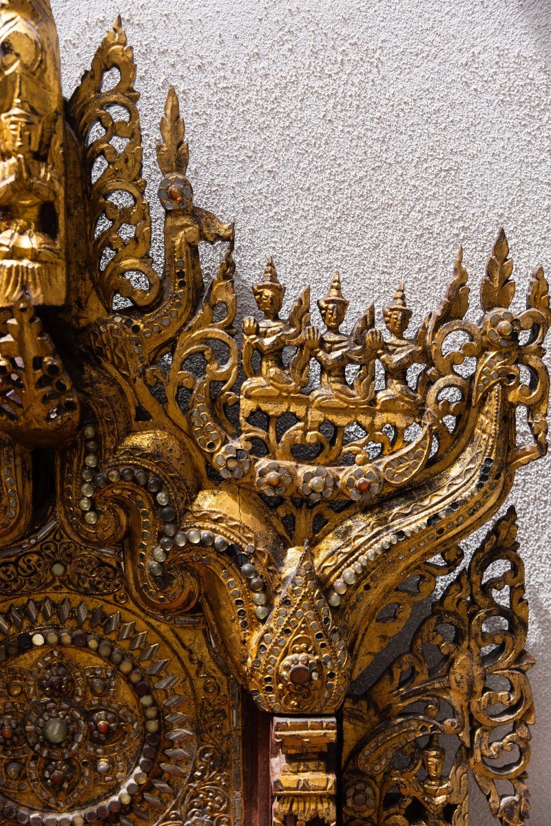 Burmese Throne In Antique Gold And Semiprecious Stones With Footboard-photo-2