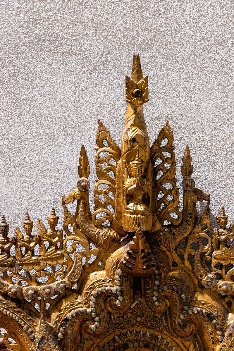 Burmese Throne In Antique Gold And Semiprecious Stones With Footboard-photo-3