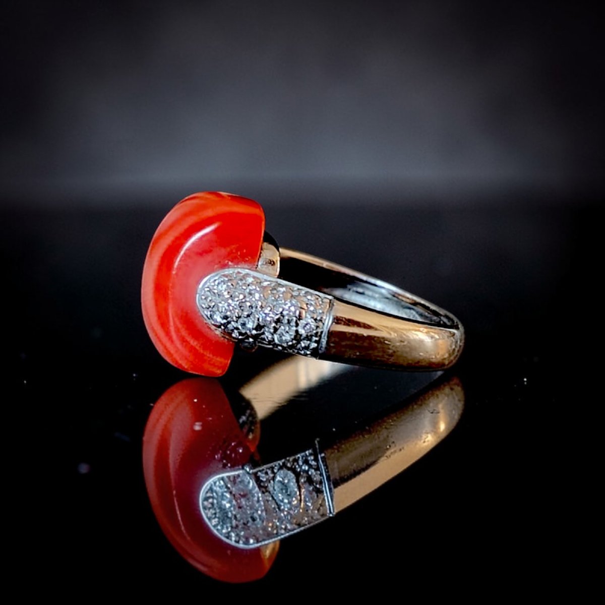 Bague en Or Blanc 18 Carats avec Corail Saumon et Diamants-photo-2