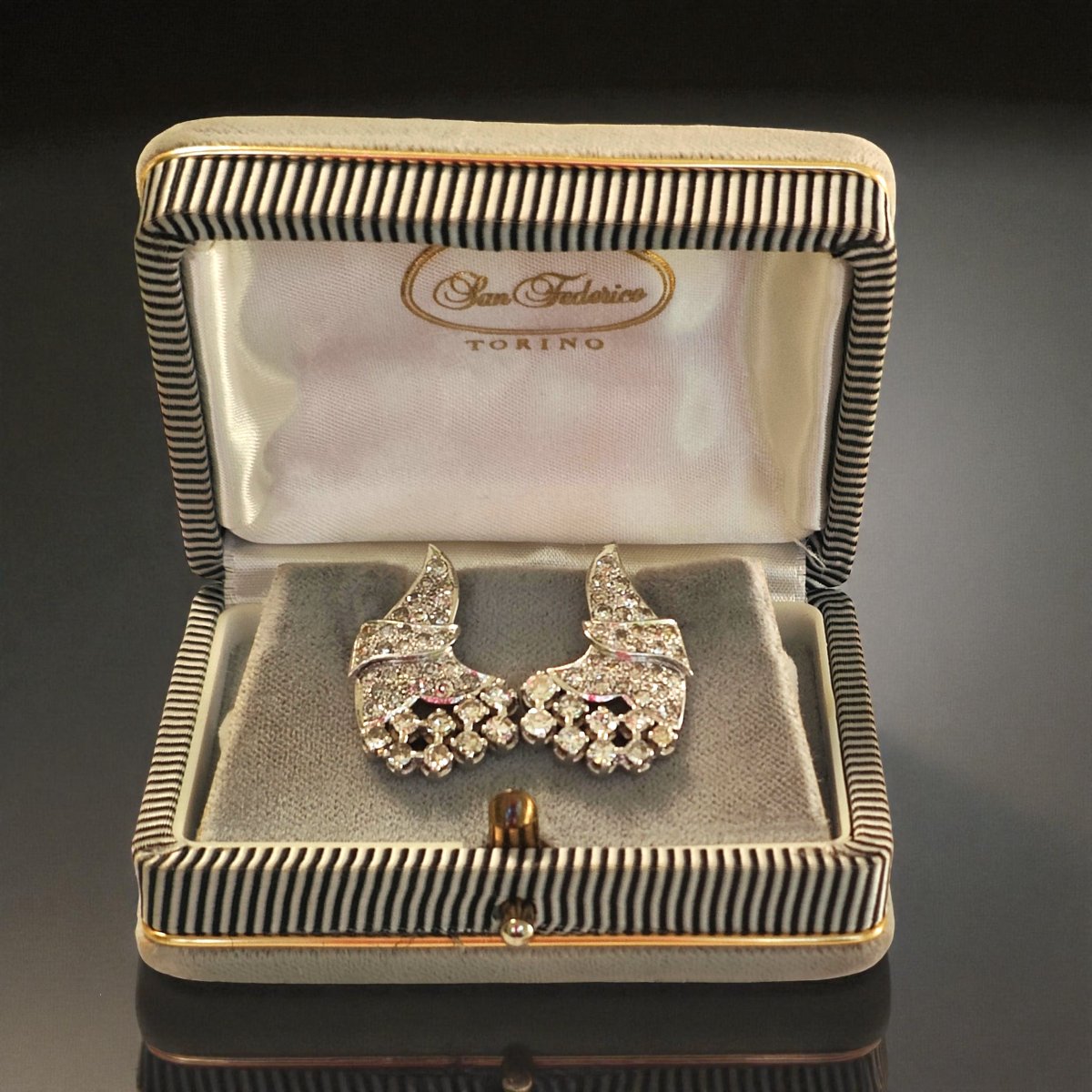 Boucles d'Oreilles Art Déco 1920 En Platine Et Diamants 2.5ct-photo-7