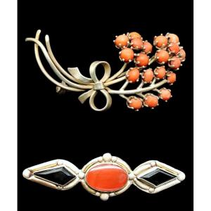 Two Vintage Sterling Silver And Hard Stones Pin Brooches Onyx, Cornaline, Coral