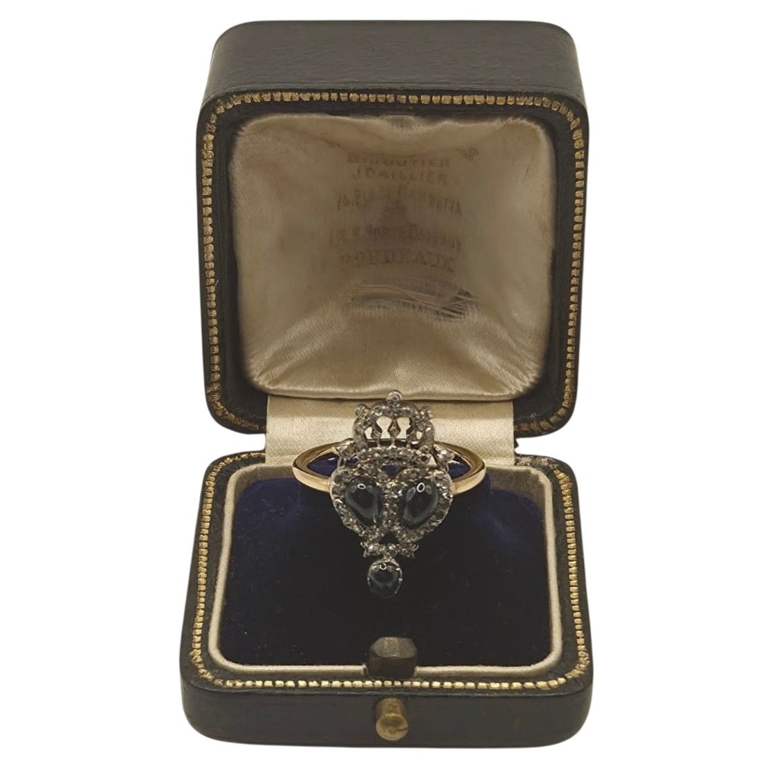 Antique Victorian-style Ring, Circa 1860, With A Sapphire And Diamonds