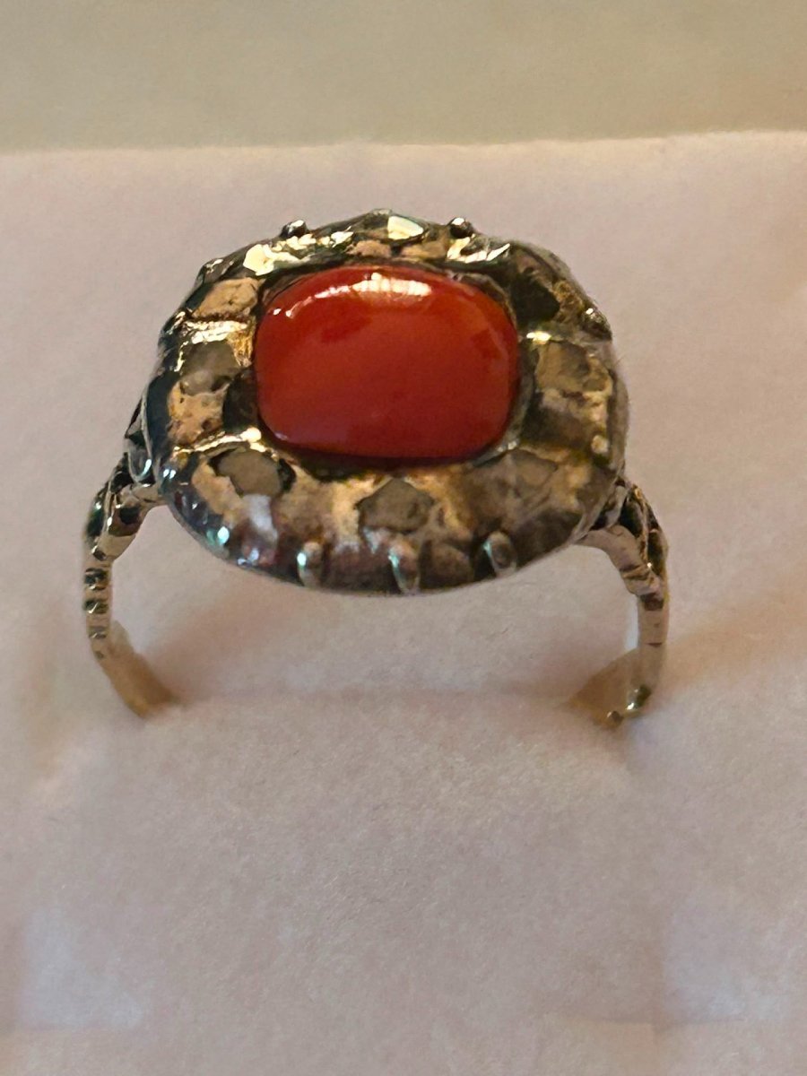 Antique Diamond Ring, 18-karat Gold, Cabochon Coral, Spain-photo-3