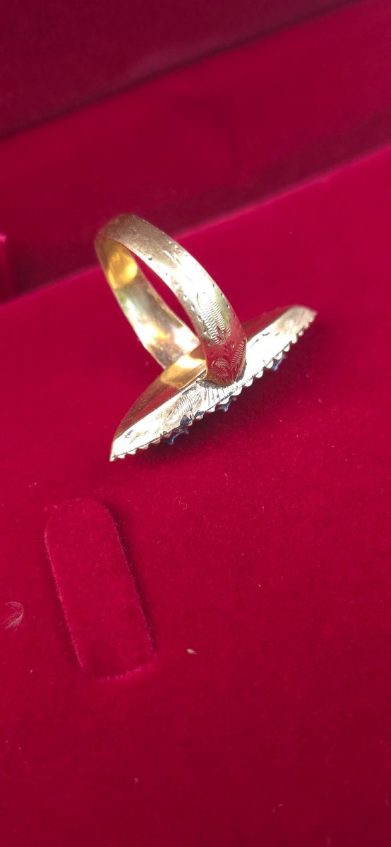 Bague ancienne victorienne en or jaune 18 carats avec diamants et émail-photo-1
