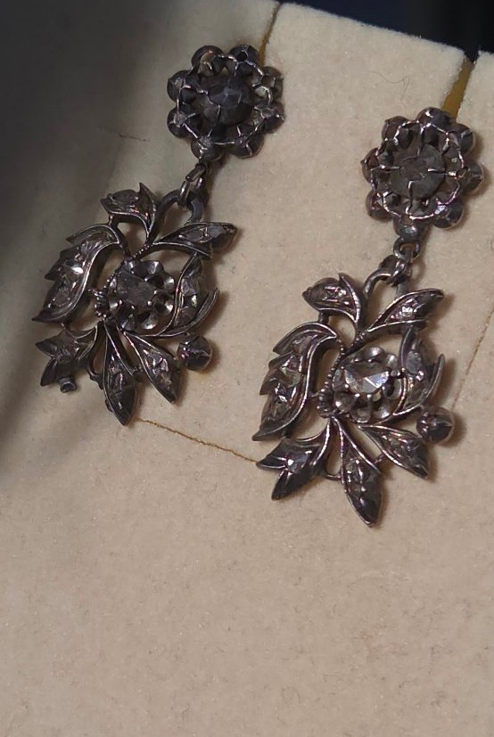 Antique Victorian-style Hoop Earrings Set With Diamonds-photo-4