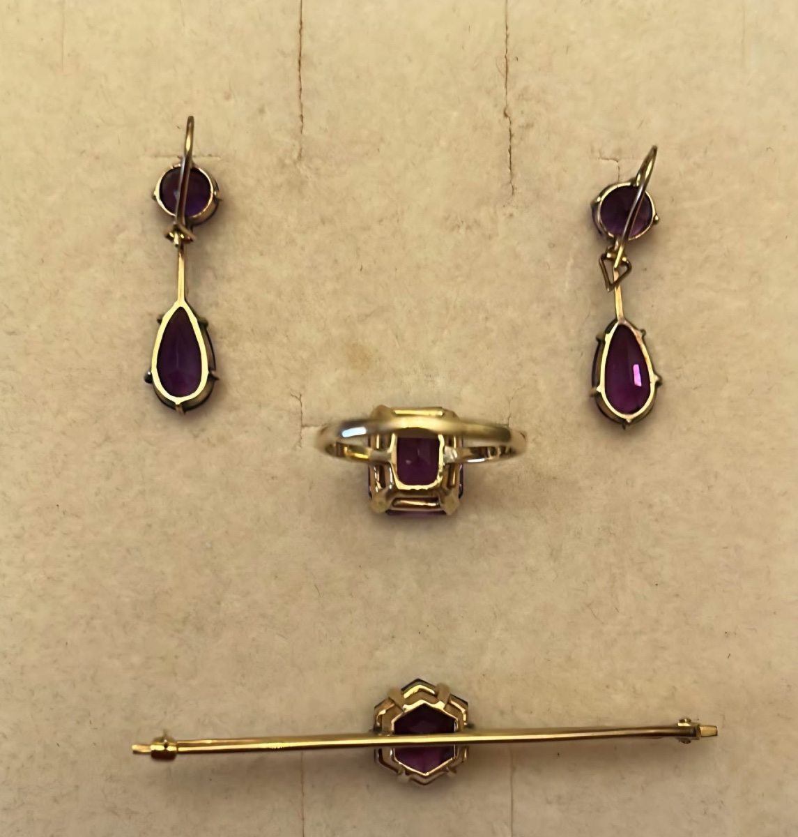 Ensemble de bijoux anciens en améthyste (demi-parure) en or jaune, fin du XIXe siècle-photo-2