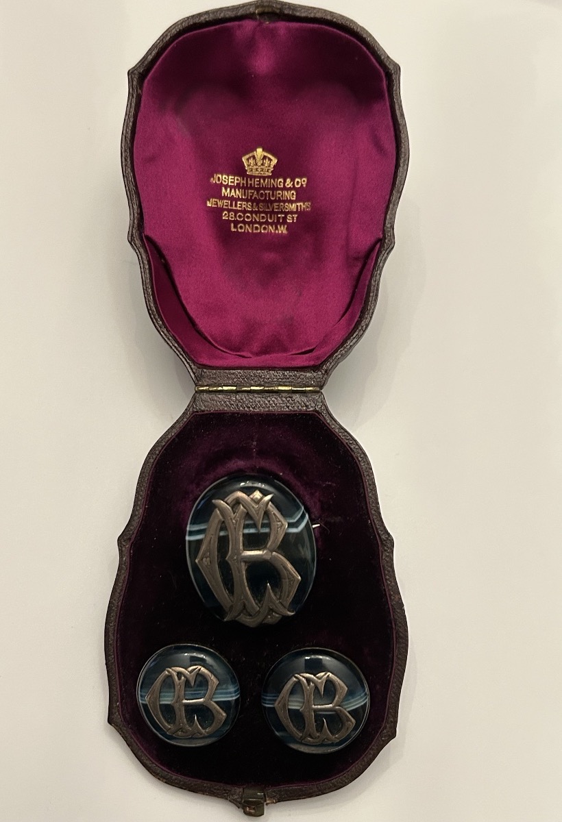 Antique Victorian Agate Jewelry Set, Signed By Joseph Heming, London, In Its Original Case-photo-3