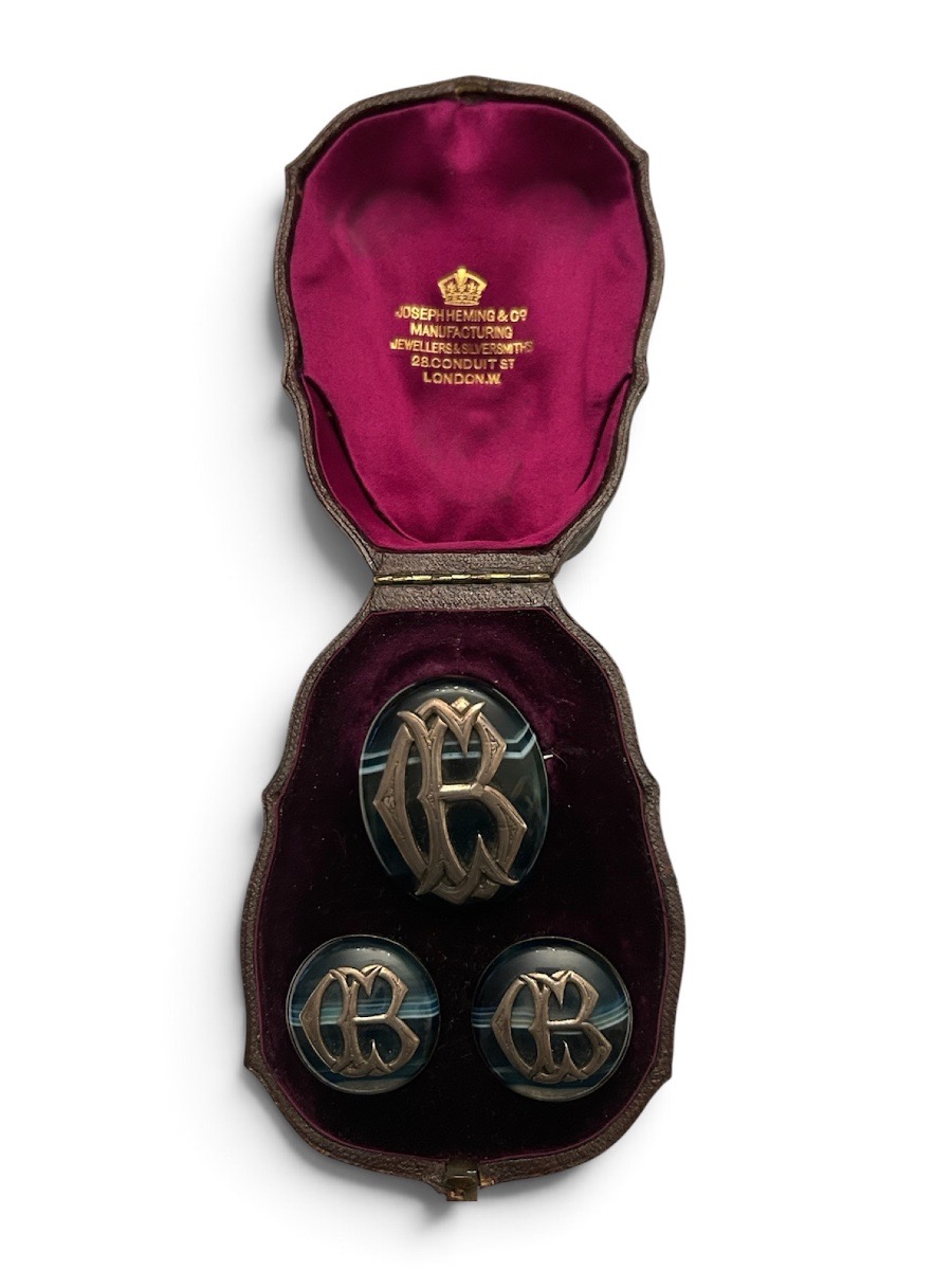 Antique Victorian Agate Jewelry Set, Signed By Joseph Heming, London, In Its Original Case
