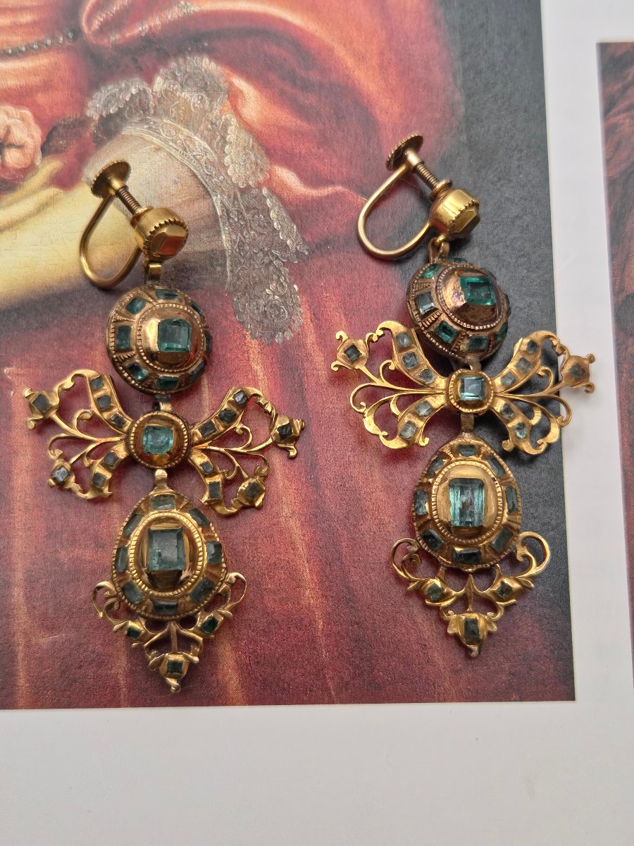 Boucles d'oreilles anciennes ibériques en émeraude, Baroque, Georgian Lazo, or jaune (ca. 1750--photo-1