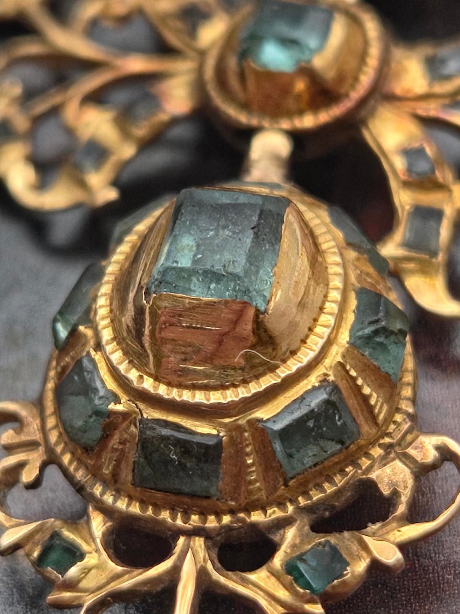 Boucles d'oreilles anciennes ibériques en émeraude, Baroque, Georgian Lazo, or jaune (ca. 1750--photo-7