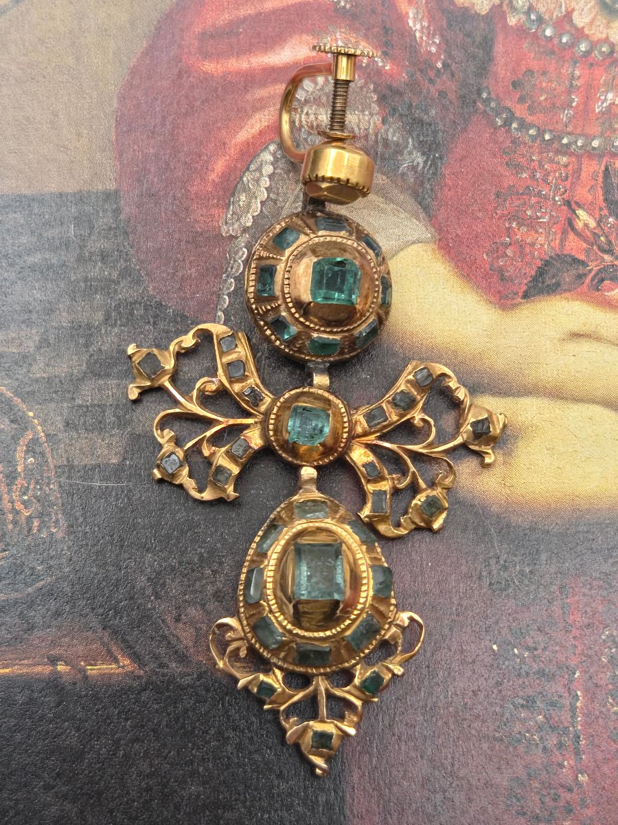 Boucles d'oreilles anciennes ibériques en émeraude, Baroque, Georgian Lazo, or jaune (ca. 1750--photo-8