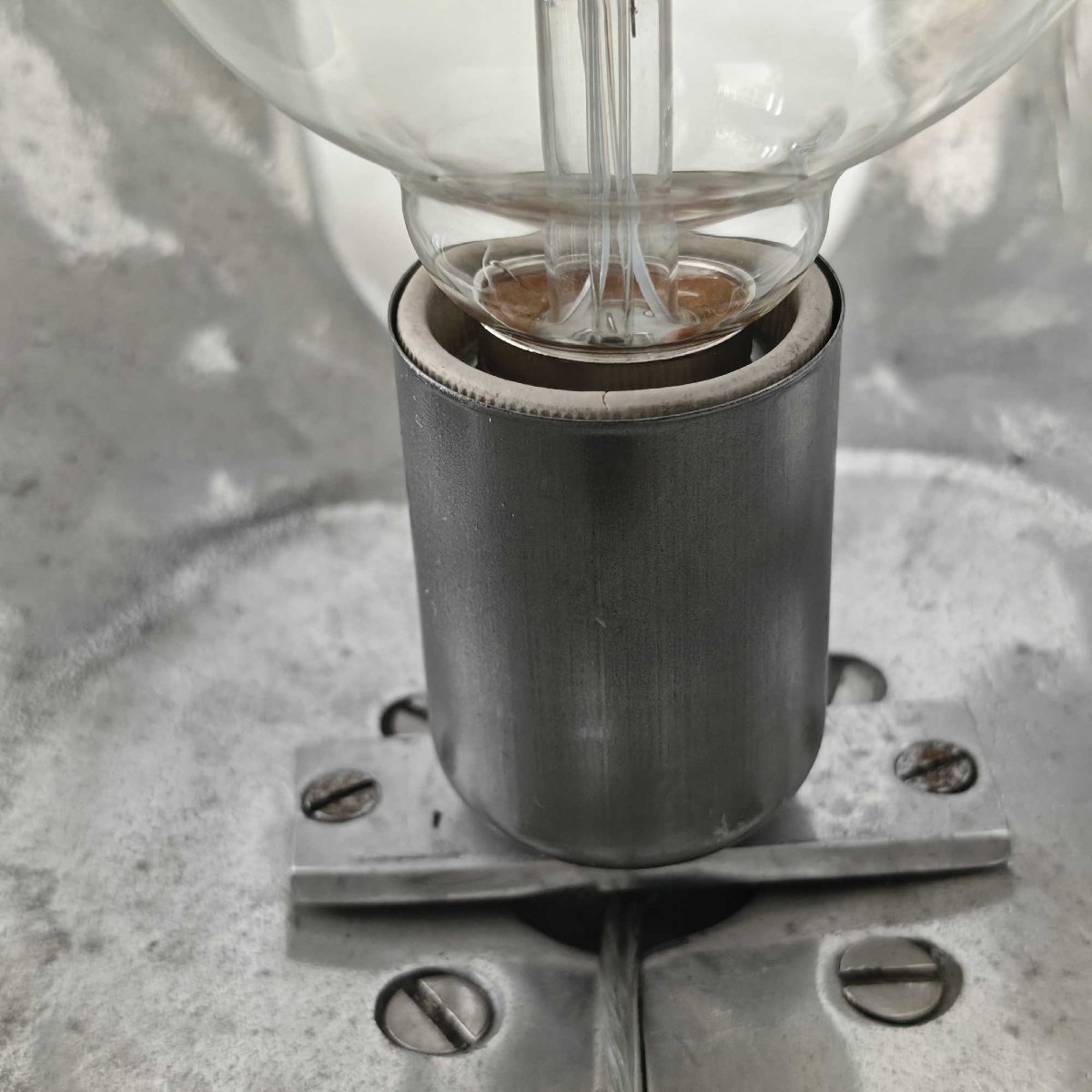 Lampe brutaliste de forme libre – France 1970-photo-1