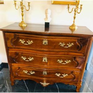 Commode Louis XV  Galbée D’époque En Noyer Massif 