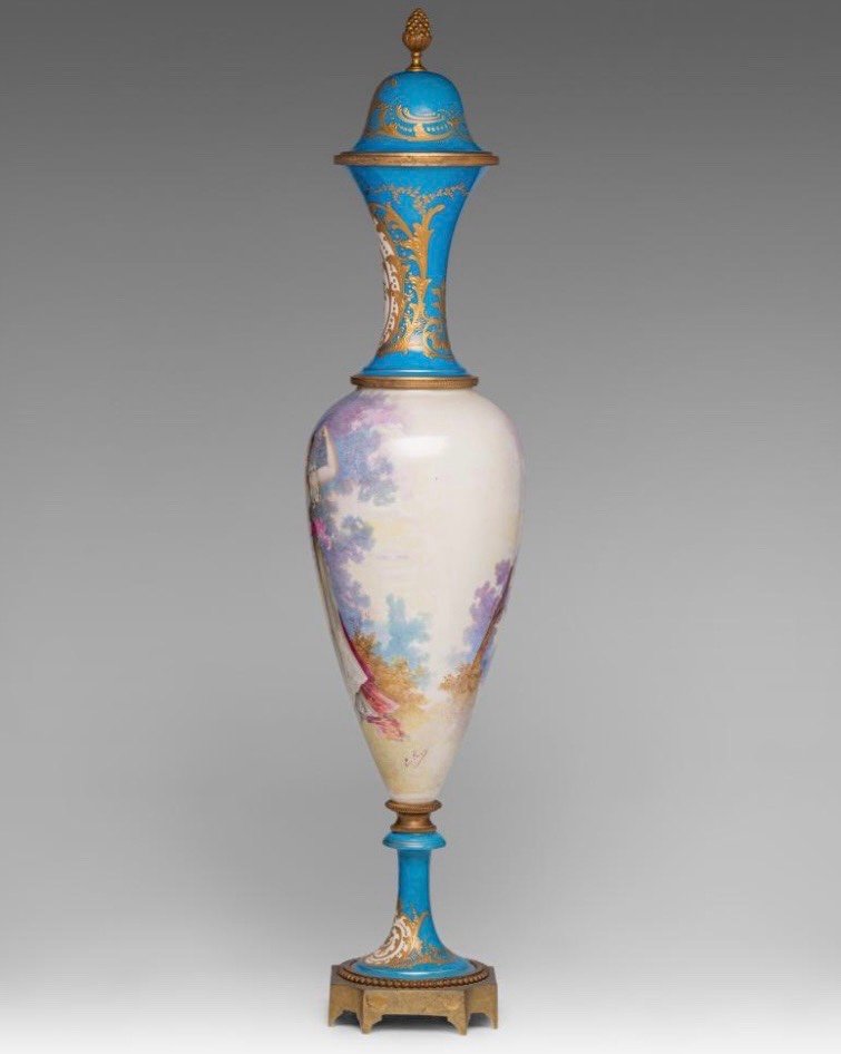 Sèvres Vase Celestial Blue Background Oblong Shape, With Hand Painted Decor 19th Century Signed Er-photo-2