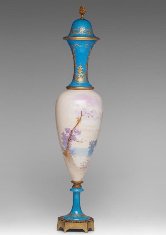 Sèvres Vase Celestial Blue Background Oblong Shape, With Hand Painted Decor 19th Century Signed Er-photo-3