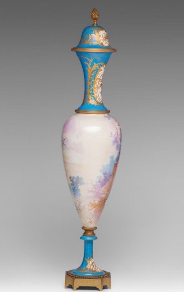 Sèvres Vase Celestial Blue Background Oblong Shape, With Hand Painted Decor 19th Century Signed Er-photo-4