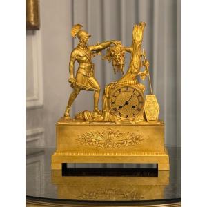 Pendule Représentant JASON AYANT VAINCU LE DRAGON Bronze Dore Empire Mouvement Signé GA 1790 - 