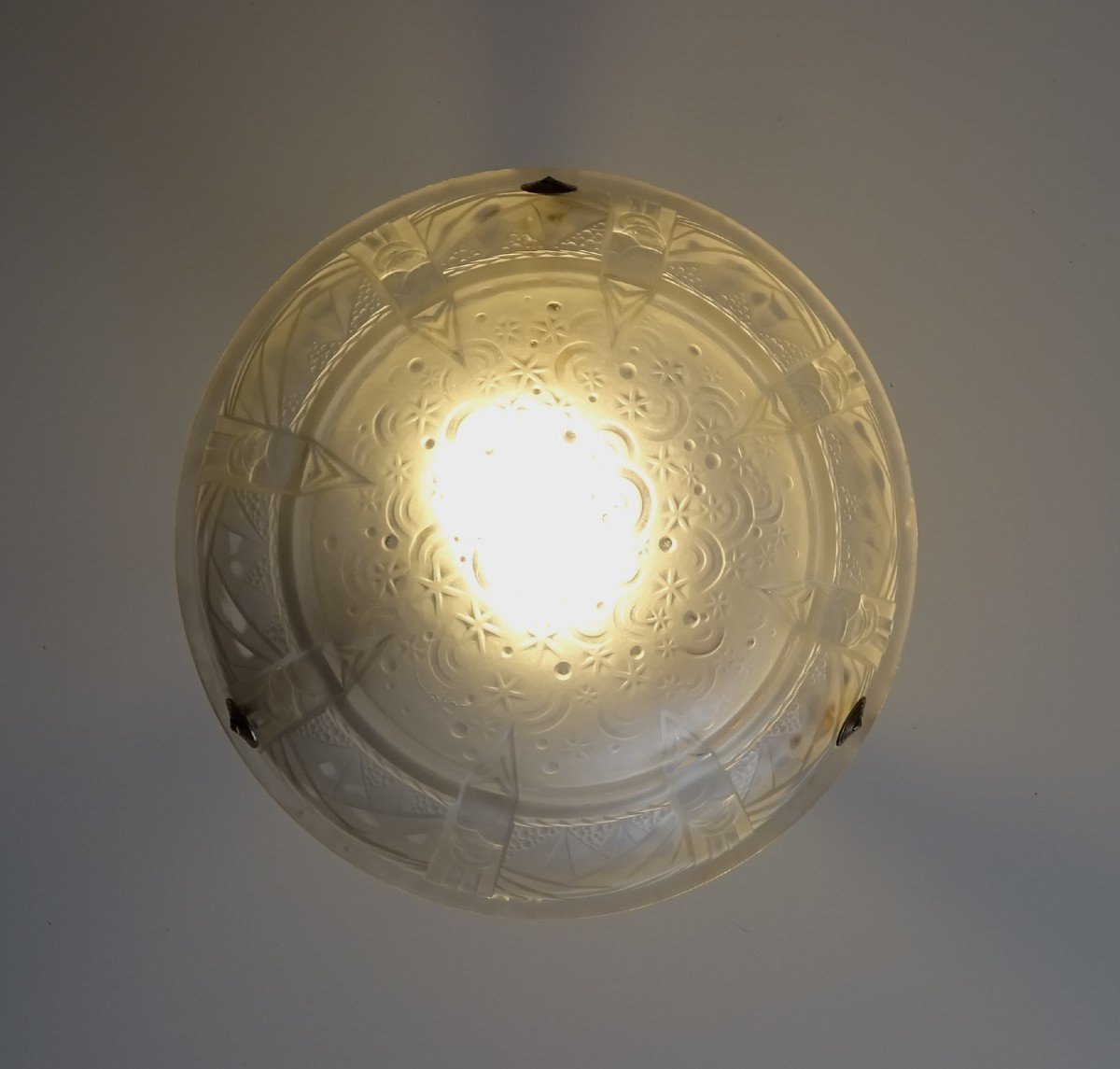 Luminaire Lustre ou Suspension en Verre Moul&eacute;-Press&eacute;, Sign&eacute; Muller Fr&egrave;res Lun&eacute;ville, Epoque Art-d&eacute;co, Vers 1925-photo-5