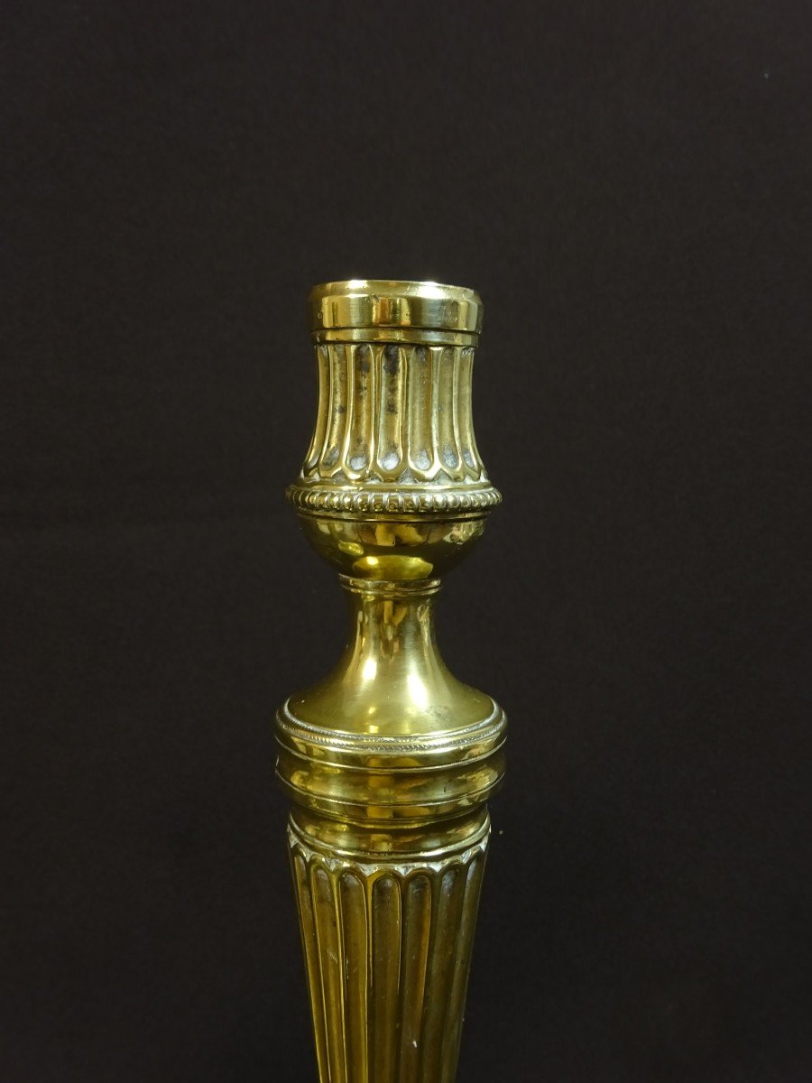 Paire De Flambeaux En Bronze  Du XVIIIeme Si&egrave;cle, Epoque Louis XVI, Beau Mod&egrave;le Ouvrag&eacute;-photo-1
