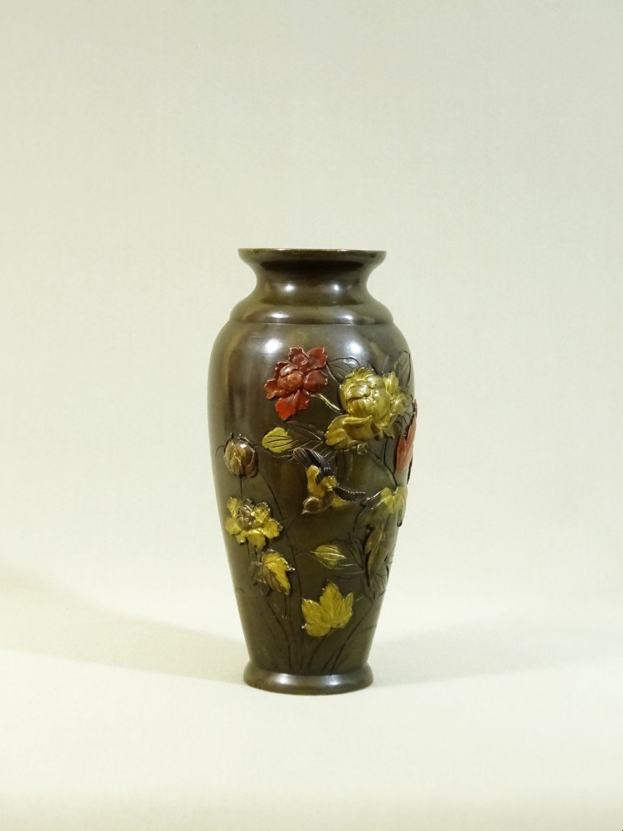 Japon, Période Meiji, XIXeme Siècle, Vase En Shibuichi à Patine Suaka à Décor Incrusté, Doré, Argenté et Ciselé-photo-3